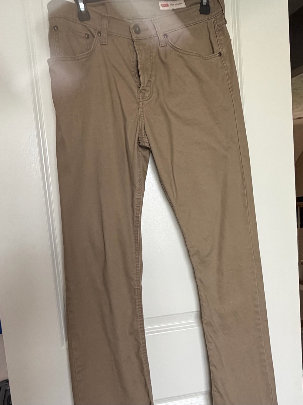 Wrangler Men’s Tan Chino Pants